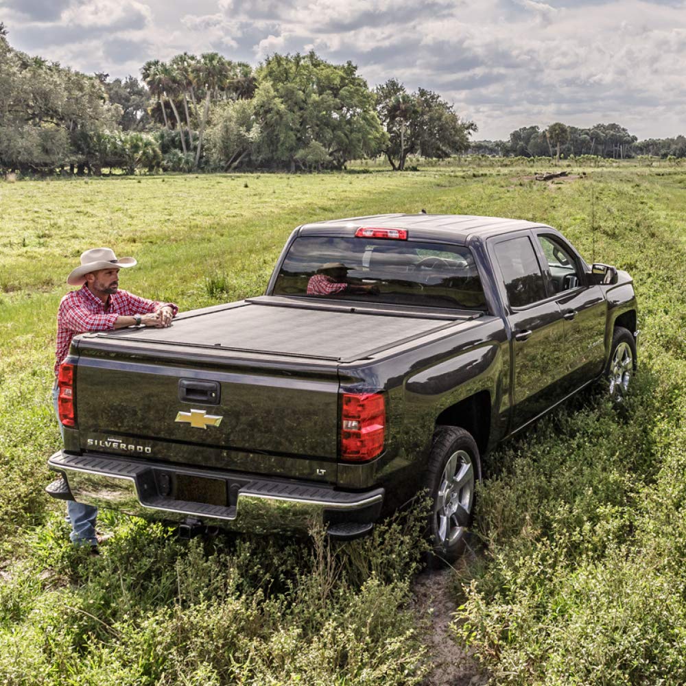 RealTruck Roll-N-Lock M-Series Retractable Truck Bed Tonneau Cover | LG845M | Fits 2022-2024 NIssan Frontier, Crew Cab 5' 0" Bed (58.6")