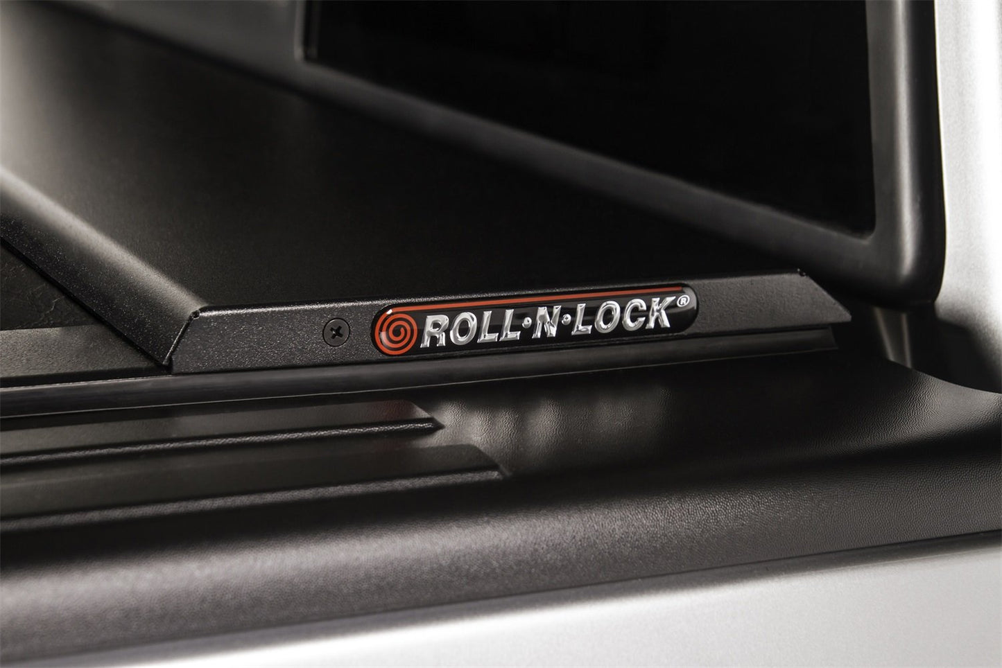 ROLL N LOCK LG531M Tacoma Crew Cab Bed