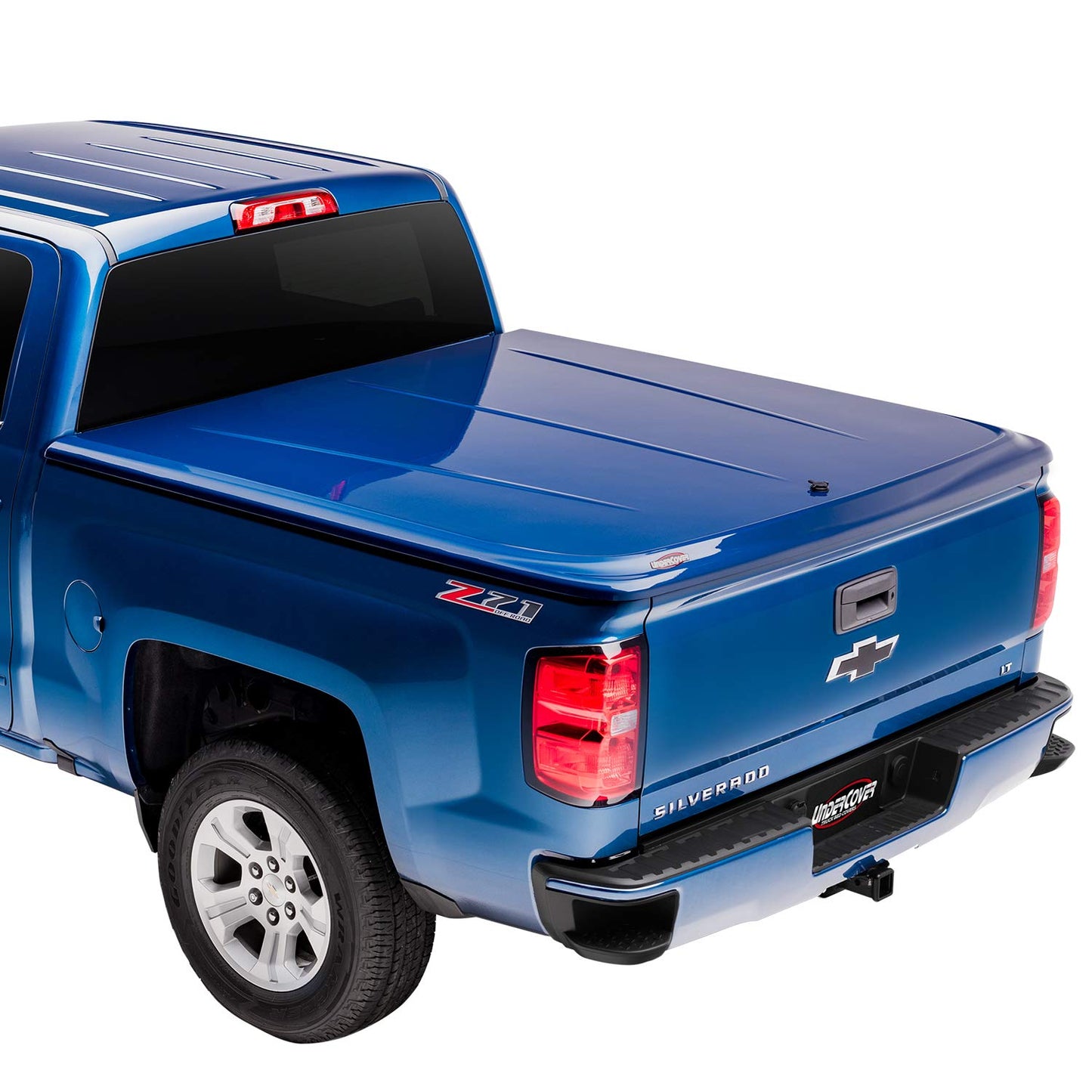 RealTruck UnderCover Lux One-Piece Truck Bed Tonneau Cover | UC3086L-PS2 | Fits 2009 - 2020 Dodge Ram 1500 (PS2 - Bright Silver) 5' 7" Bed (67.4")