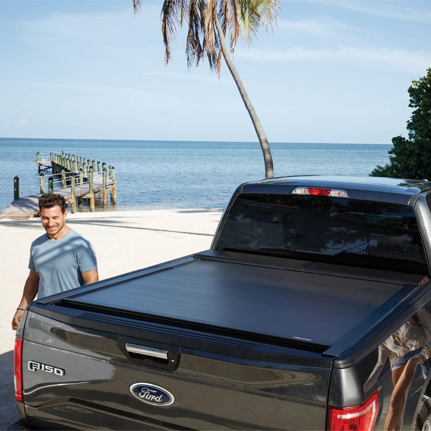 RealTruck Roll-N-Lock E-Series Retractable Truck Bed Tonneau Cover | RC101E | Fits 2015-2020 Ford F-150 5' 7" Bed (67.1")