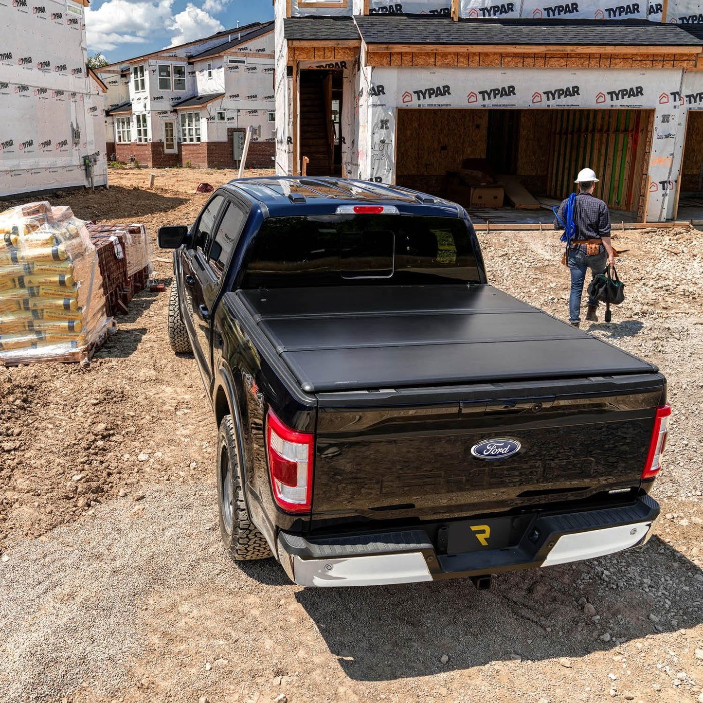 UnderCover Triad Hard Folding Truck Bed Tonneau Cover | TR16002 | Fits 2015-2022 Chevy/GMC Colorado/Canyon 5' 3" Bed (62.7")